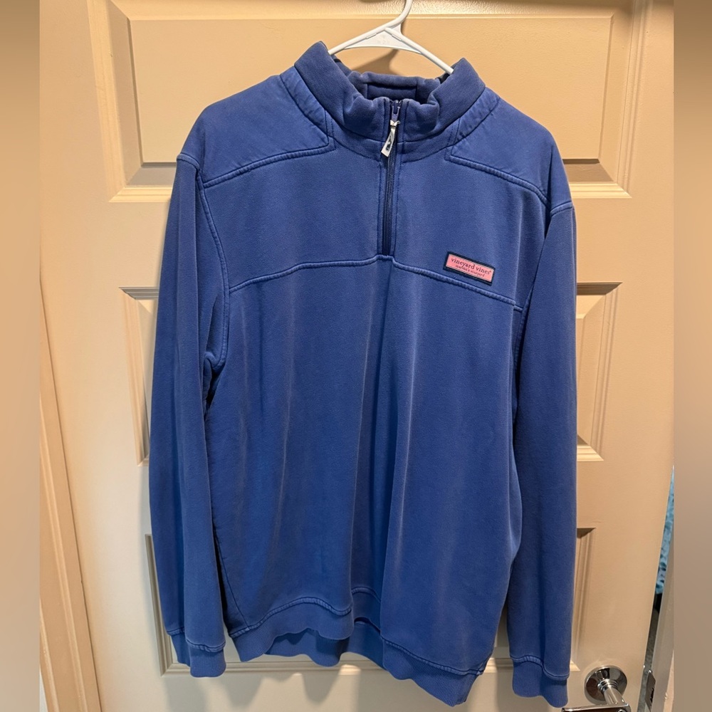 Like new men’s large navy Vineyard Vines Shep Shirt.